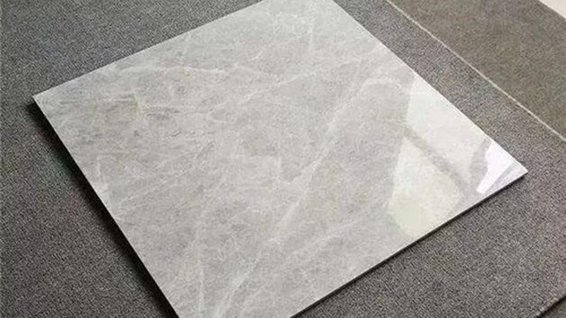 卫生间瓷砖规格选择：实用技巧与注意事项